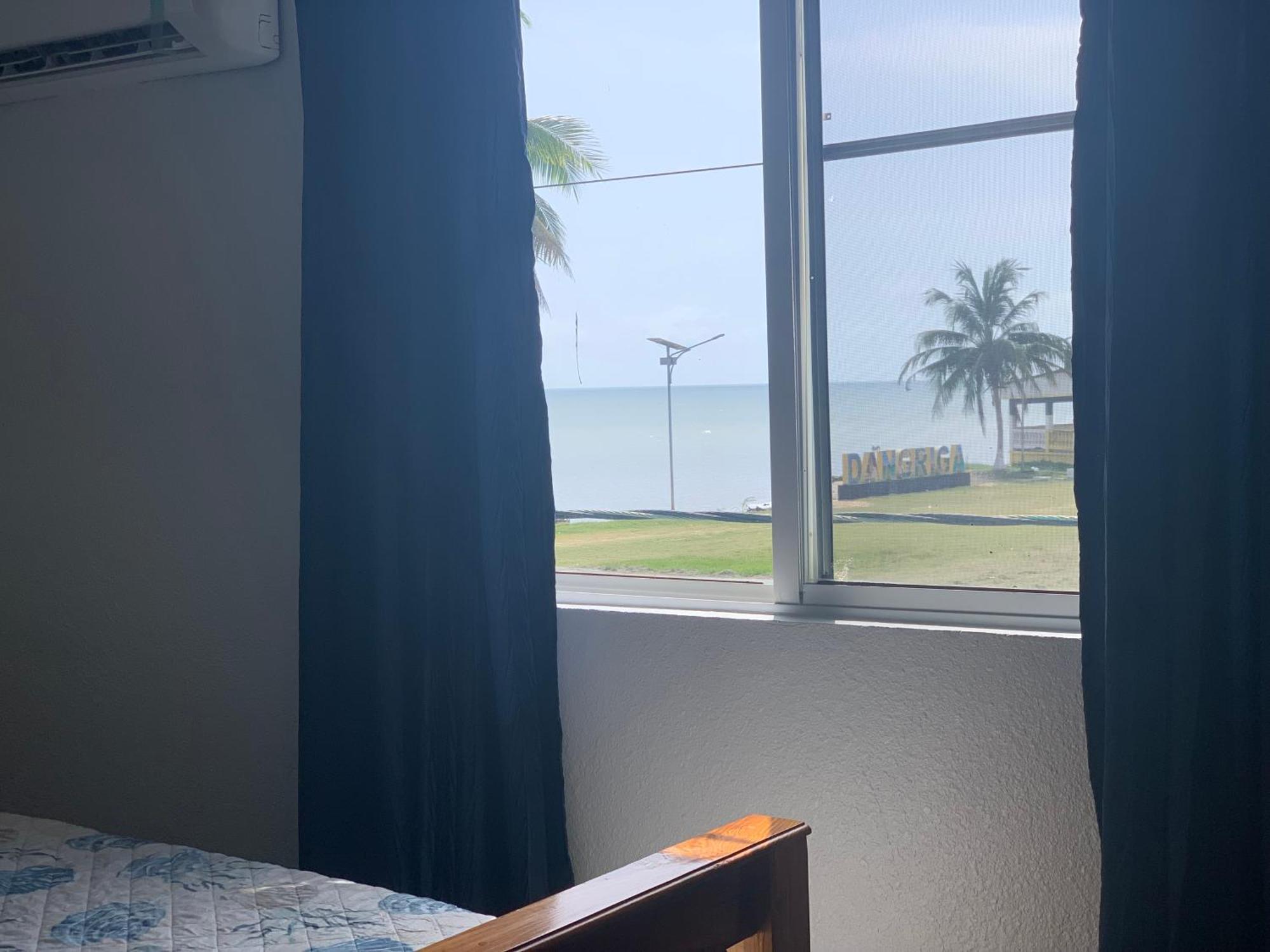 Bonefish Hotel Dangriga Exterior photo